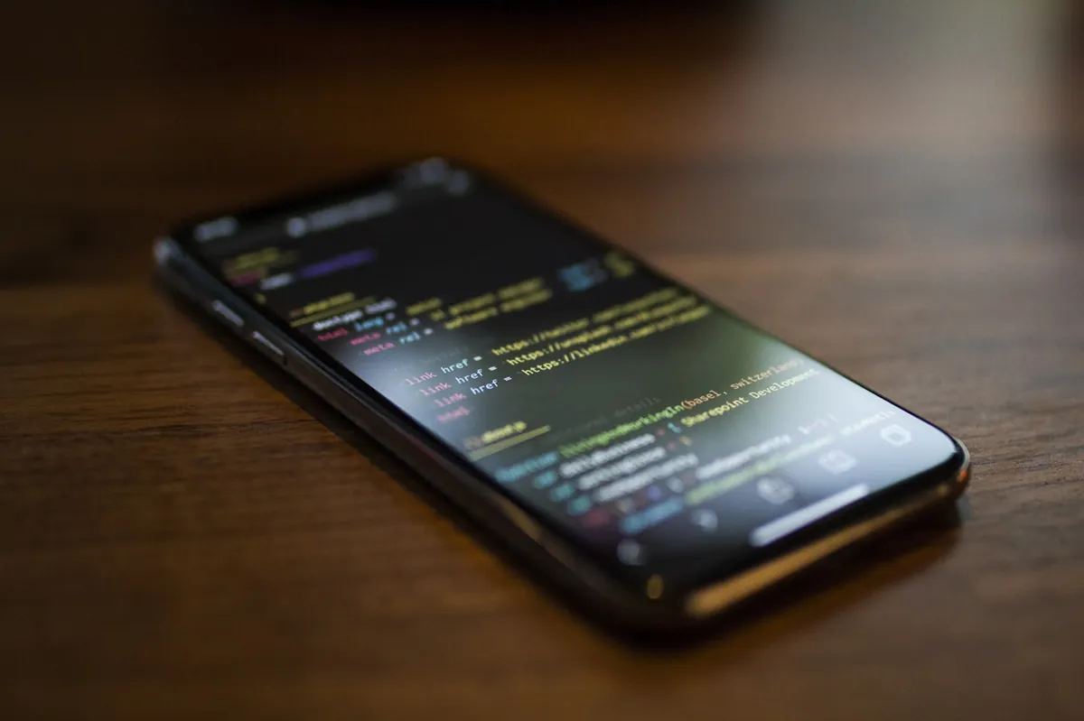 Teléfono móvil, canal donde llegan las reseñas de Google